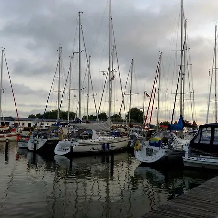 Wohnen Am Yachthafen 公寓 Karlshagen